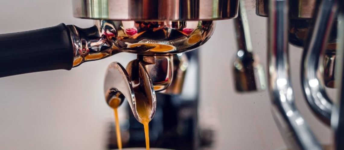 ¿Cada cuánto debes cambiar las refacciones de tu cafetera?